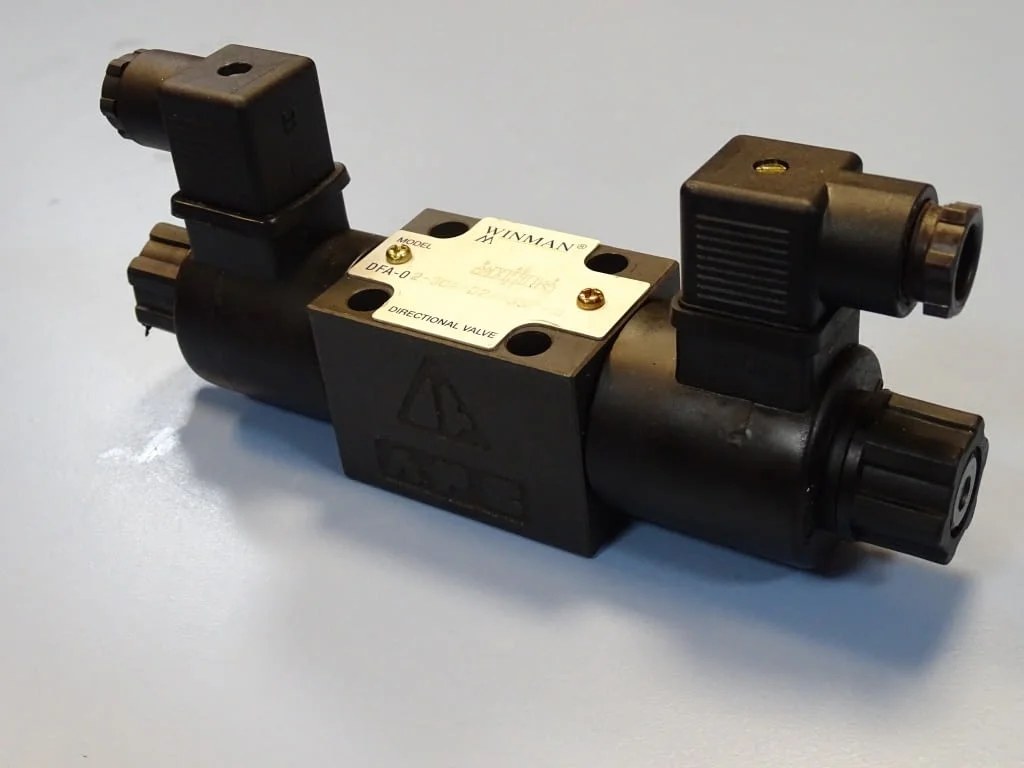 Хидравличен разпределител WINMAN DFA-02-3C2-D24-35C-3L directional valve 24VDC — снимка 3