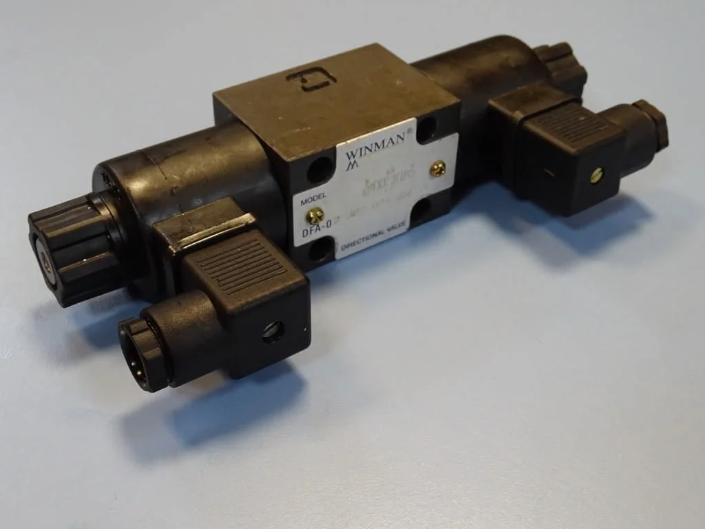 Хидравличен разпределител WINMAN DFA-02-3C2-D24-35C-3L directional valve 24VDC — снимка 7