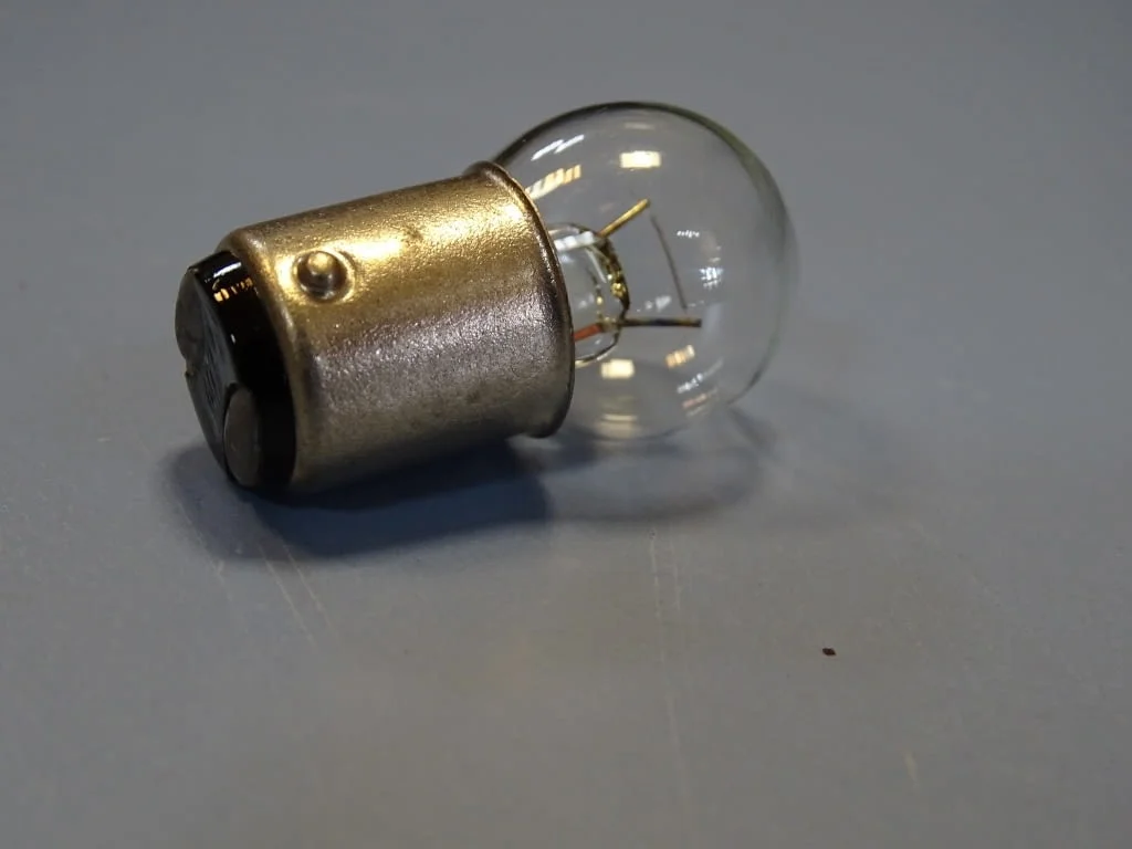 Лампа/крушка 13В5Вт 13V 5W bulb/lamp