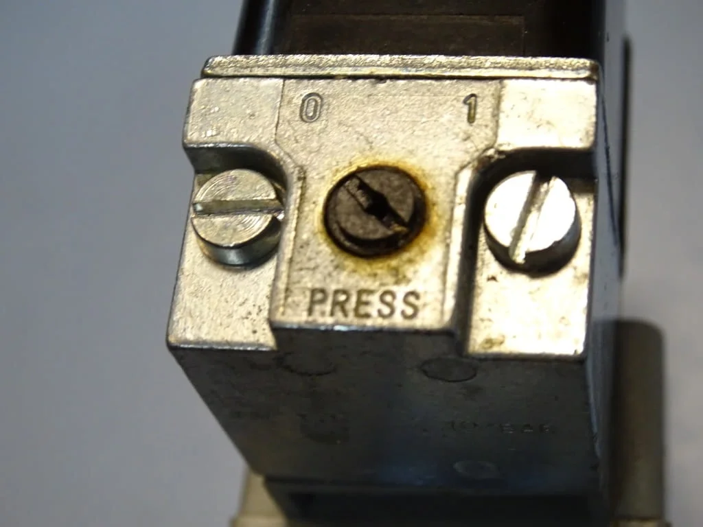 Хидравличен разпределител BOSCH directional valve 24VDC — снимка 6