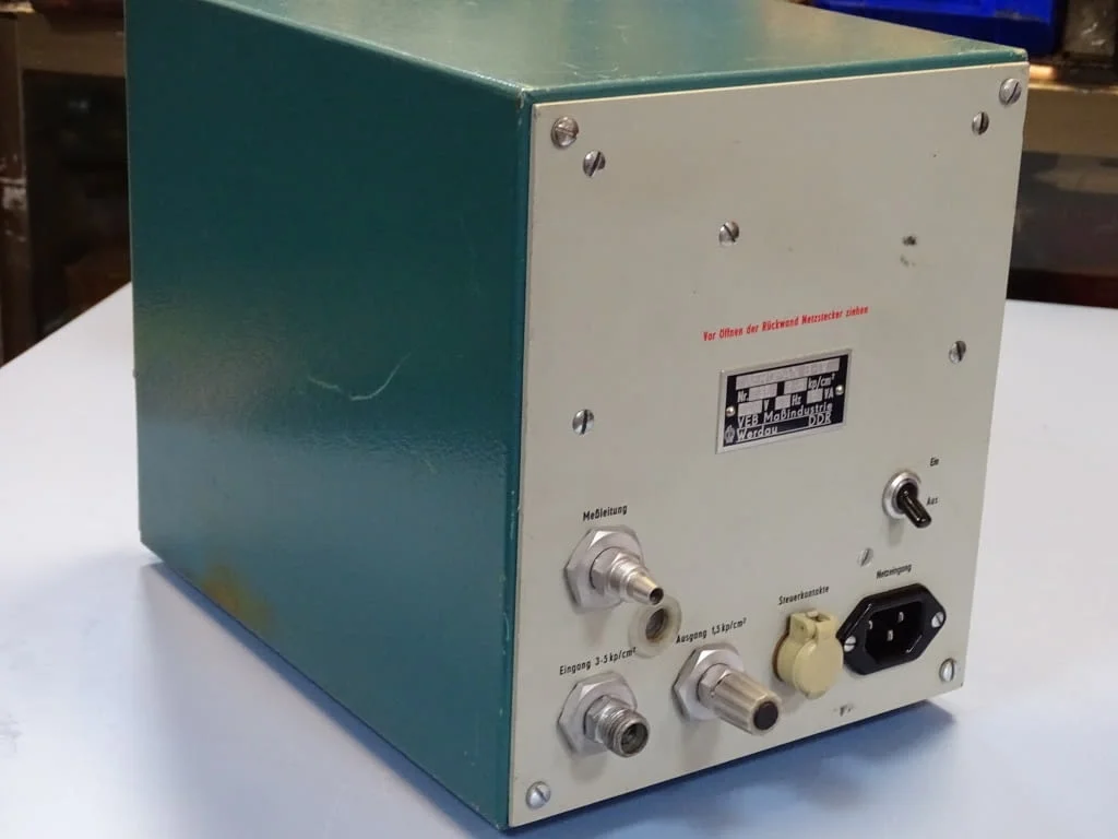 Уред за активен контрол VEB Massi AEROPAN B-IV dual air gauge 3-5kp/cm2 — снимка 4