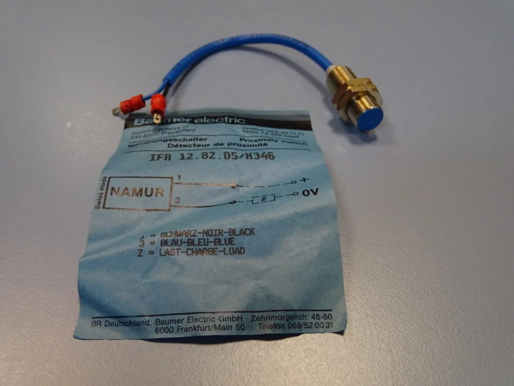Индуктивен датчик Baumer Electric IFR 10.82.05/K346 proximity switch — снимка 3