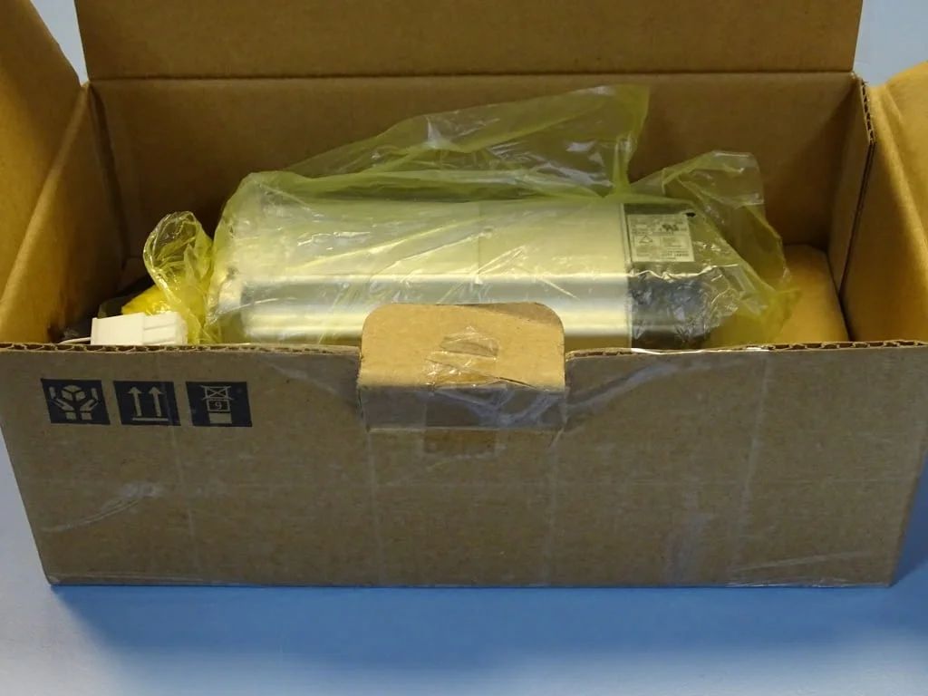 Серво мотор Omron R88M-G40030H-BS2 AC servo motor 1.3Nm 106V — снимка 6