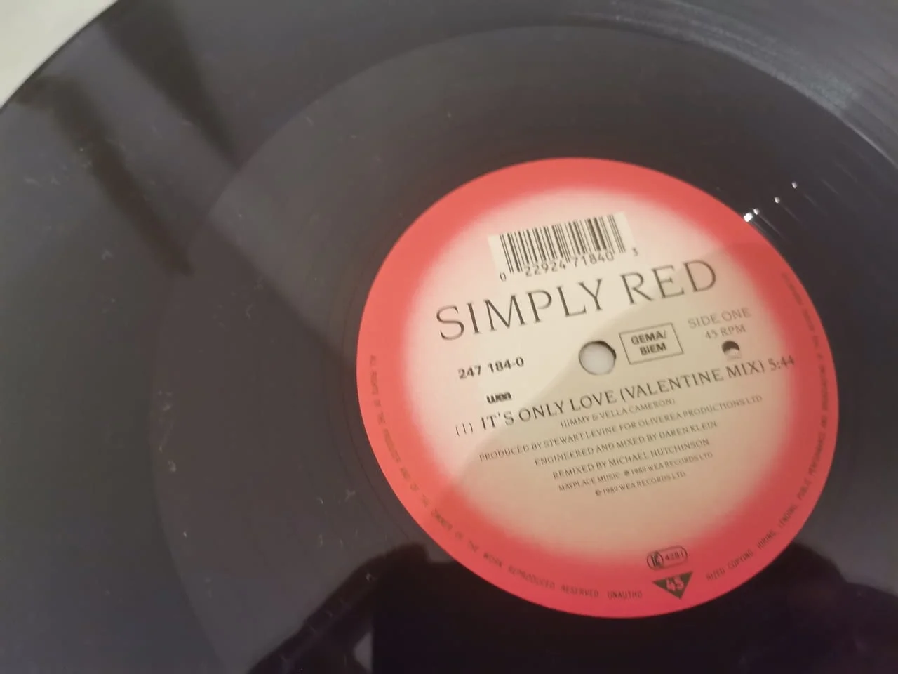 Simply Red – It's Only Love (Valentine Mix) — снимка 6
