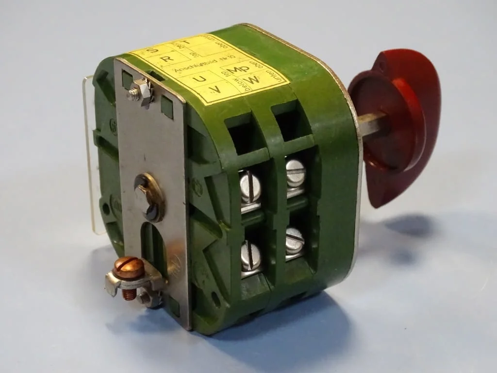 Пакетен превключвател Telemecanique 25/40A 500V rotari switch — снимка 4