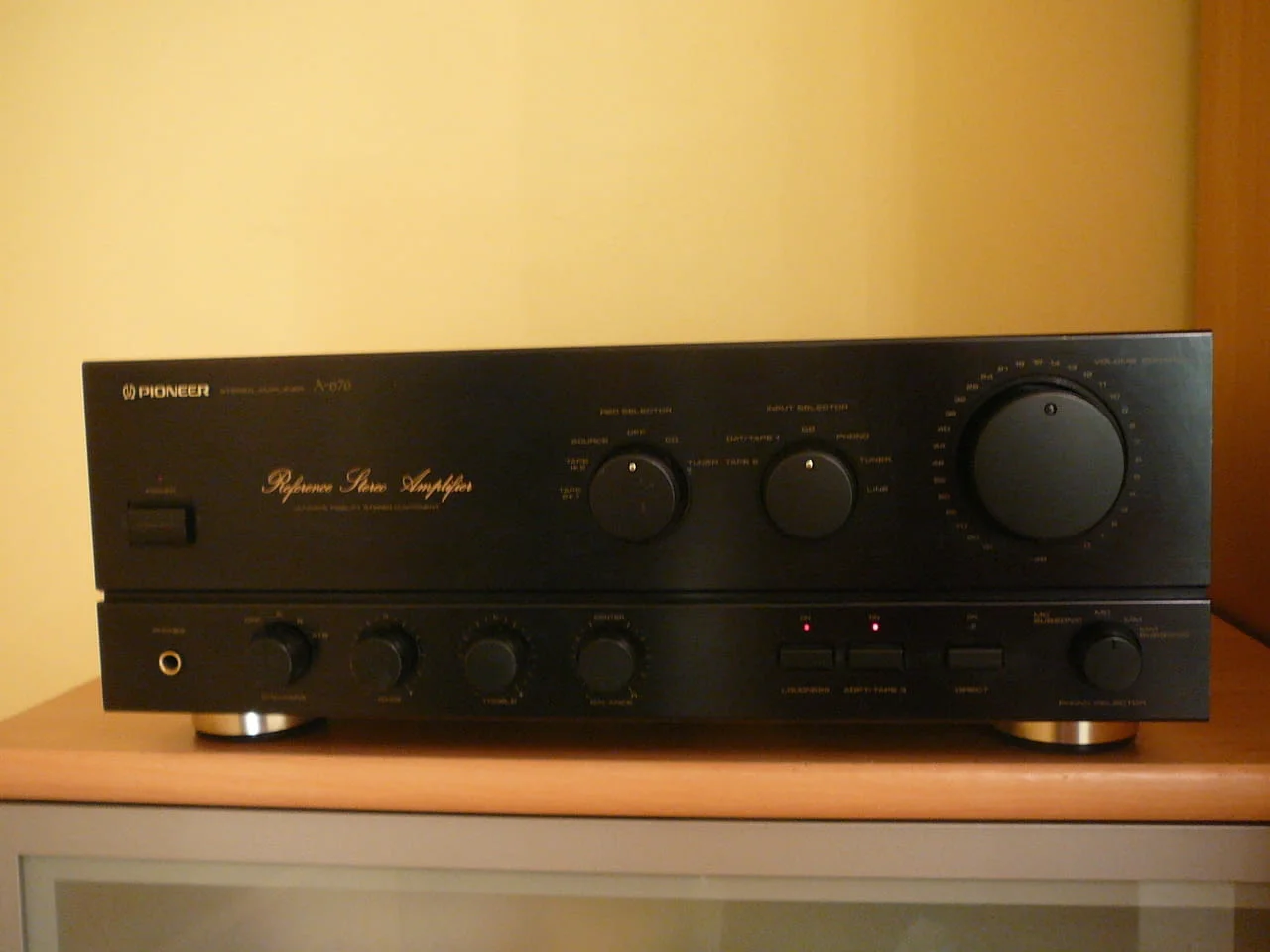 P[oneer a-676