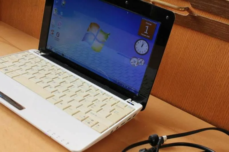 Нетбук ASUS Eee PC 1001HA 10.1 перфектно състояние — снимка 6