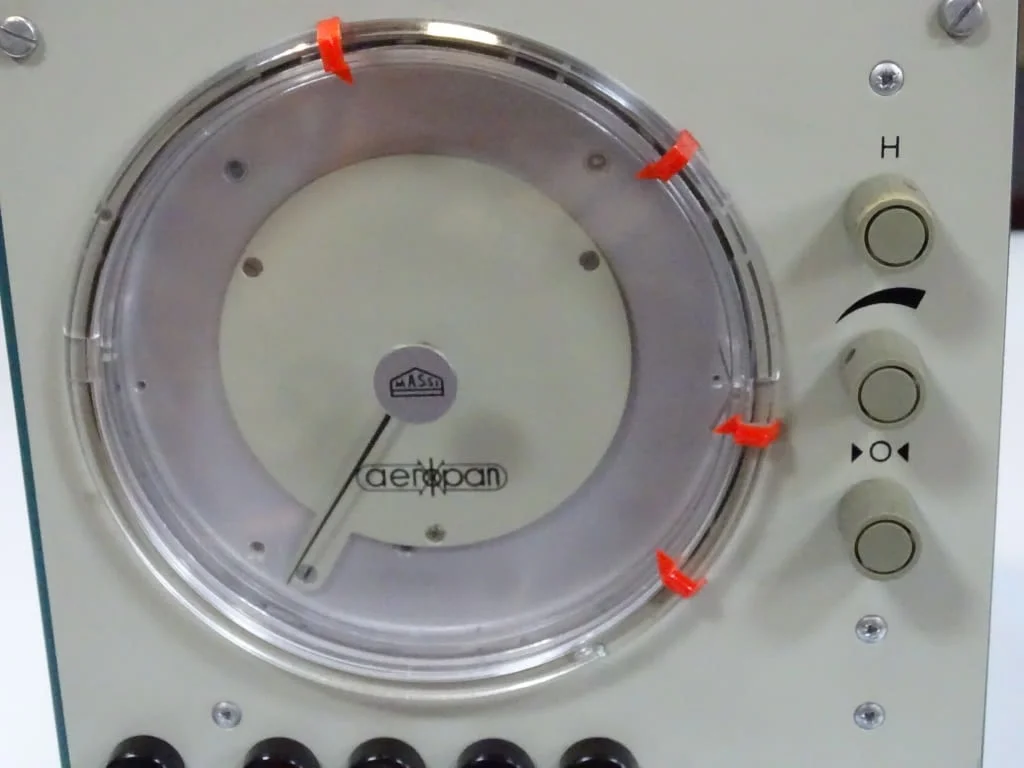Уред за активен контрол VEB Massi AEROPAN C-IV dual air gauge 500kPa — снимка 4