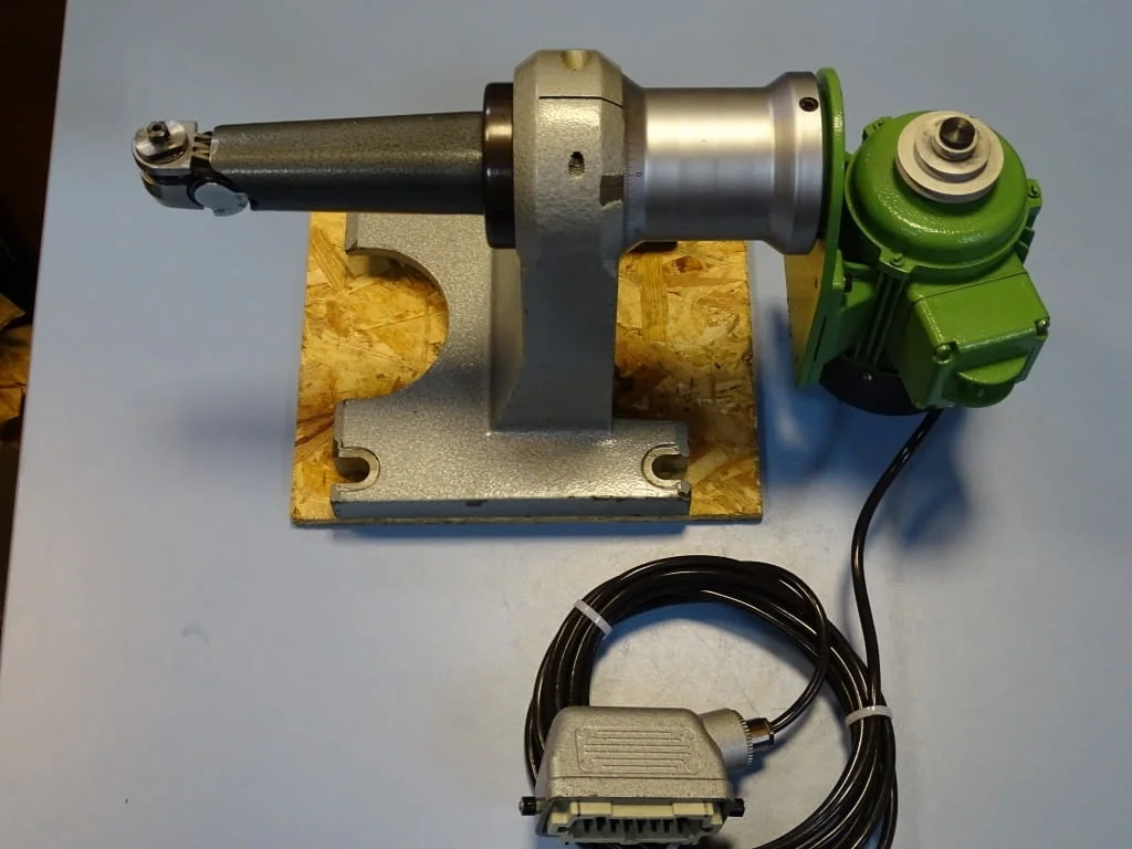 Ъглова високооборотна глава Deckel Corner Milling Spindle Head min-1 — снимка 9