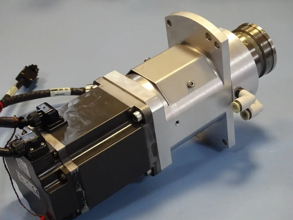 Серво мотор MITSUBISHI HC-UFS43K AC servo motor, куплунг R+W, корпус IPW-070 L23 — снимка 8