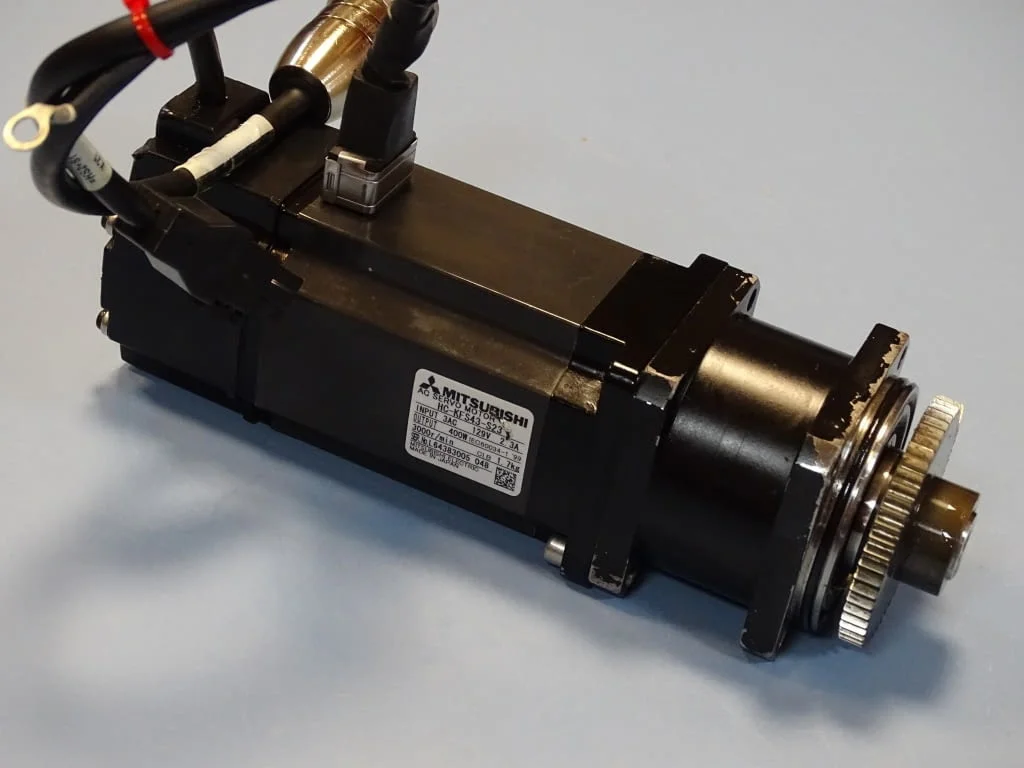 Серво мотор MITSUBISHI HC-KFS43-S23 AC servo motor 129V 3000min-1 — снимка 9