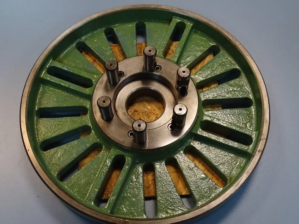 Планшайба за струг Ф 410mm "Record" DDR — снимка 4