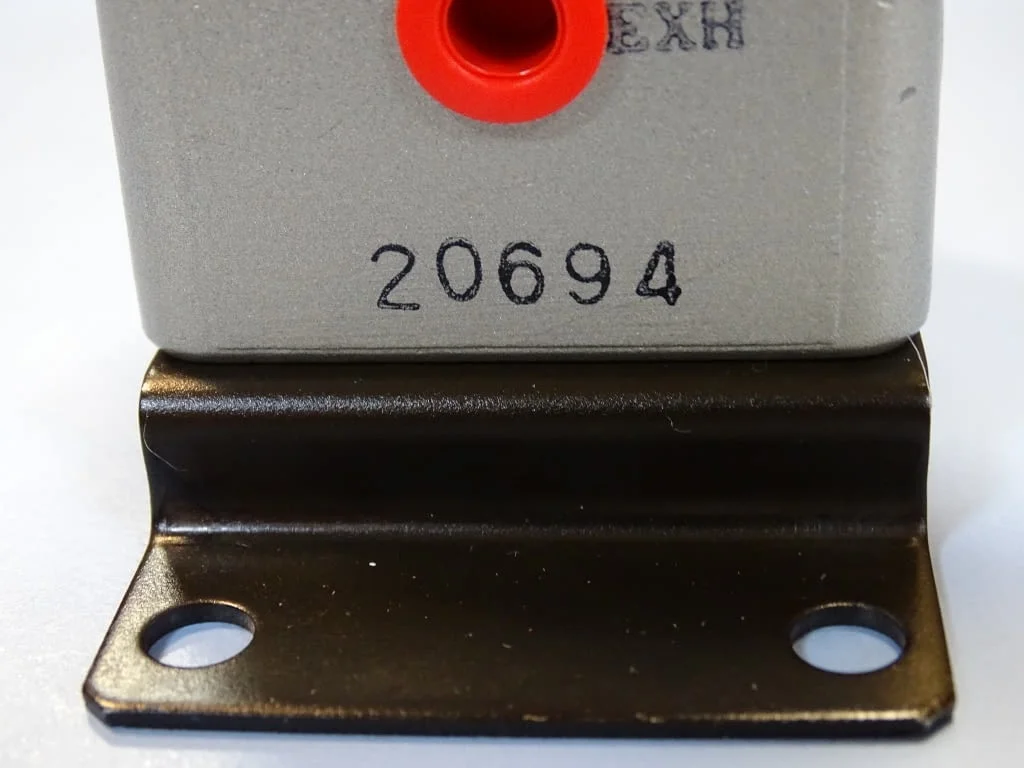 Пневматичен регулатор SMC E/P Regulator EIT202-F003B 0-8Bar — снимка 5