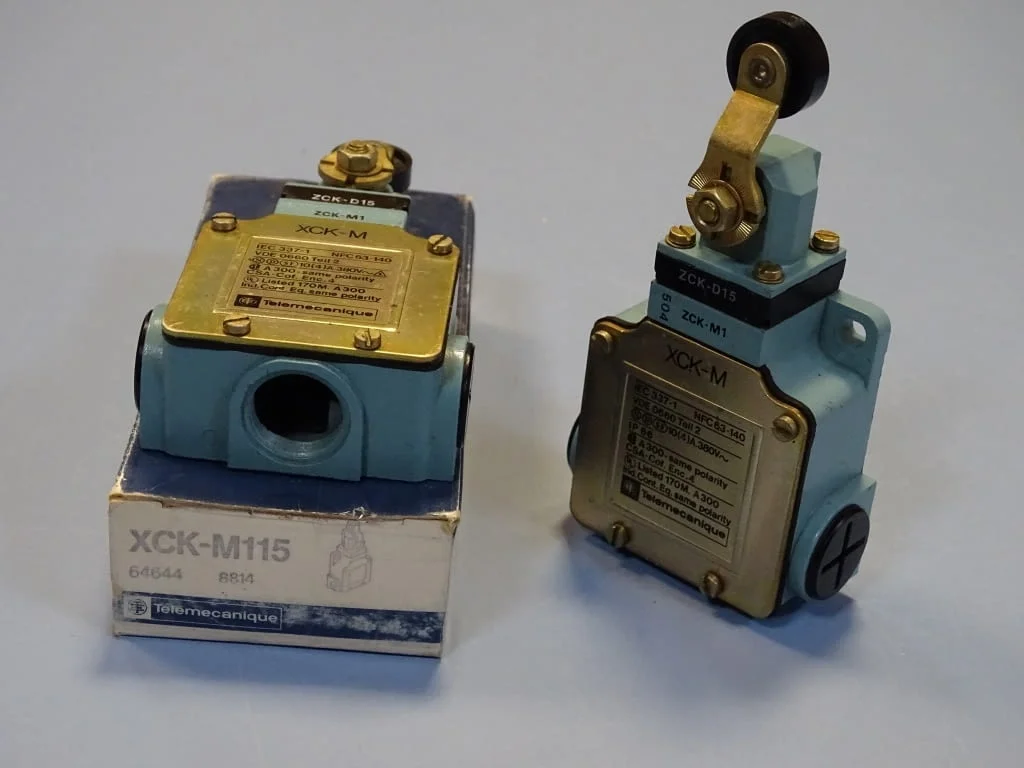 Краен изключвател Telemecanigue XCK-M115 Limit Switch 240VAC — снимка 7