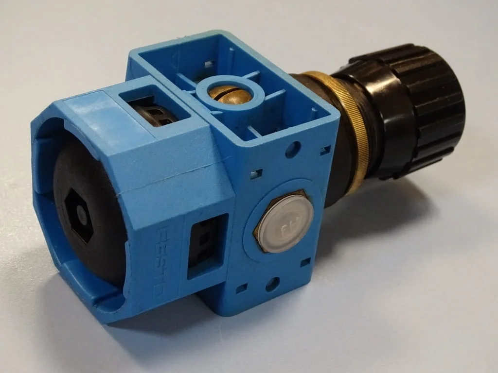 Регулатор за налягане Festo LR-1/4-S-8 pressure regulator — снимка 4
