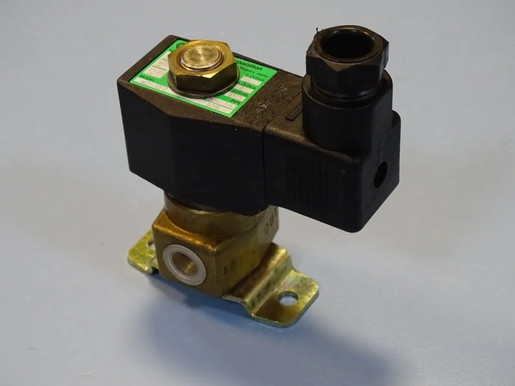 Магнет вентил CKD AB31-02-2B2HB Solenoid Valve 24VDC — снимка 2