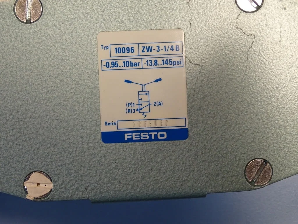 Пневматичен разпределител Festo 10096 ZW-3-1/4 B two handed valve — снимка 2
