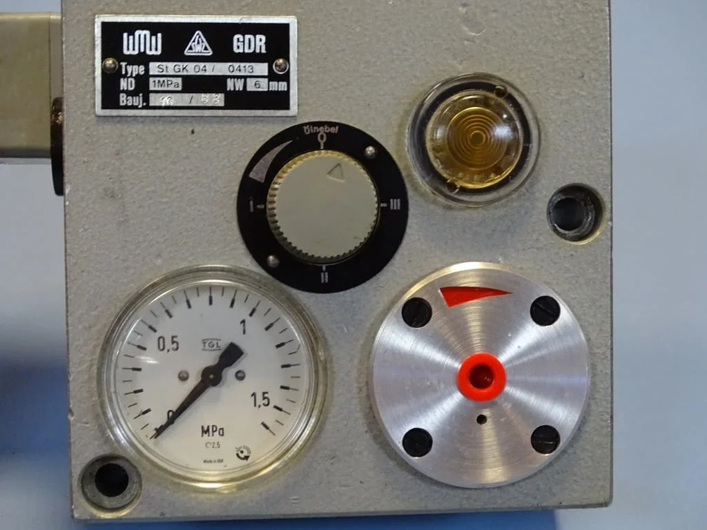Пневматичен блок wmw DDR StGK04/0413 Pneumatic Valve 10Bar 24VDC — снимка 9
