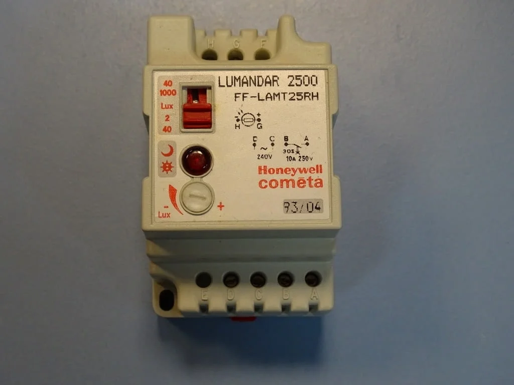 Фотоелектрически сензор Honeywell Cometa Lumandar 2500 FF-LAMT25RH Photoelectric switch — снимка 3