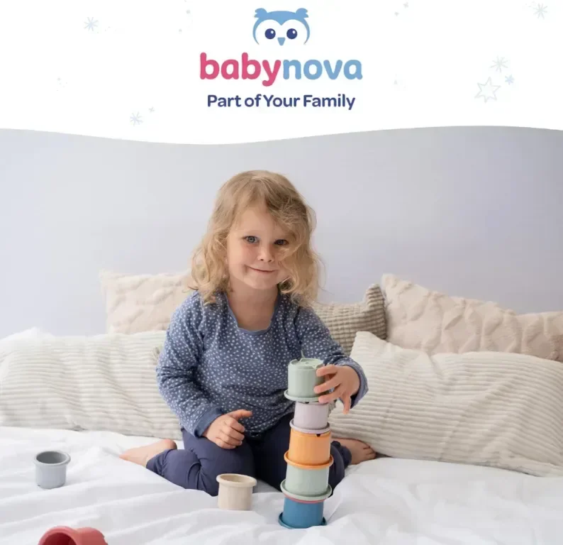 babynova Rainmaker Дървена бебешка дрънкалка с успокояващ капещ звук за бебета 3+ месеца, зелена — снимка 5