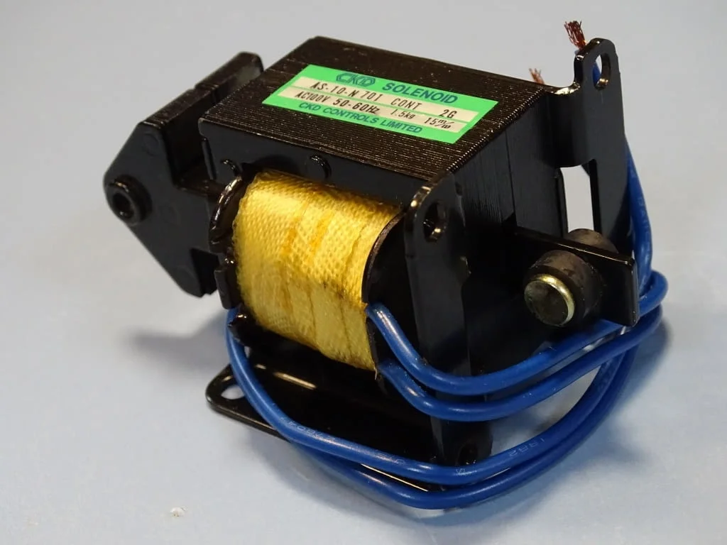 Ел. магнит CKD Controls AS-10-N701 solenoid 100VAC — снимка 2