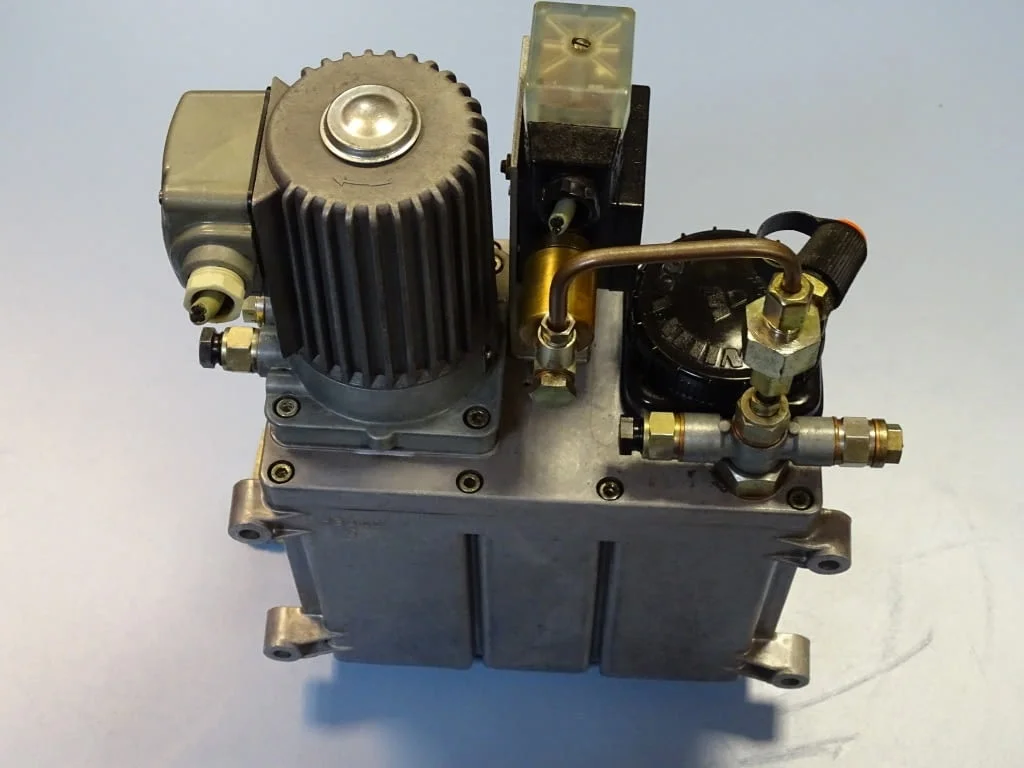Смазочна хидравлична станция Willy Vogel MFE 5/B 3/S 3 sentral lubrication system — снимка 4