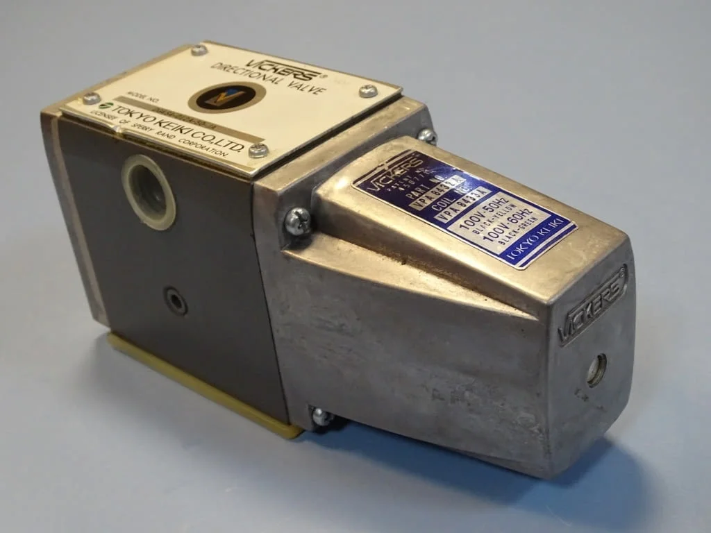 Хидравличен разпределител Vickers DG4S4-12A-50-JA directional valve 100V — снимка 3