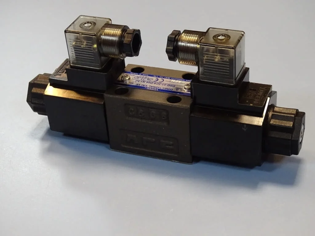 Хидравличен разпределител YUKEN DSG-01-3C4-D24-N1-50 directional valve — снимка 7