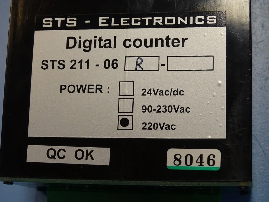 Дигитален брояч STS 211-06R Digital Counter 220VAC — снимка 3