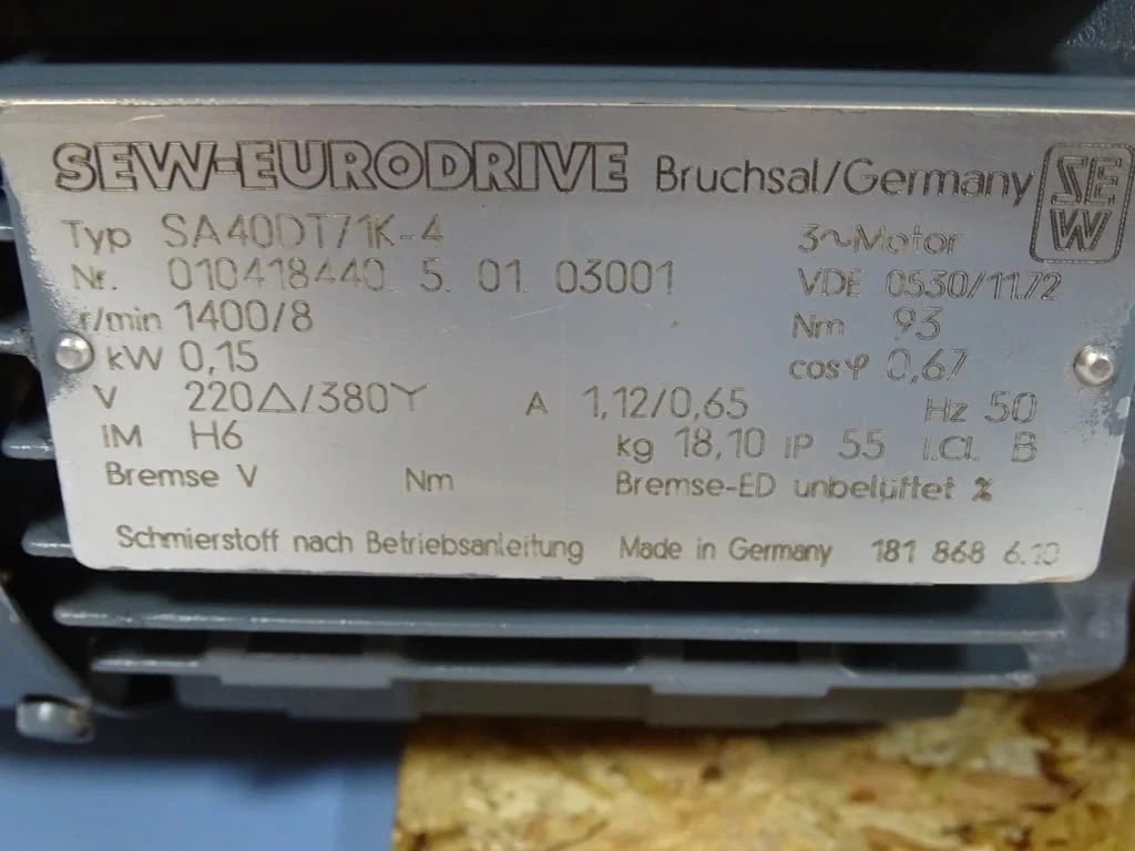Мотор-редуктор SEW-EURODRIVE SA40DT71K-4 220/380V — снимка 8
