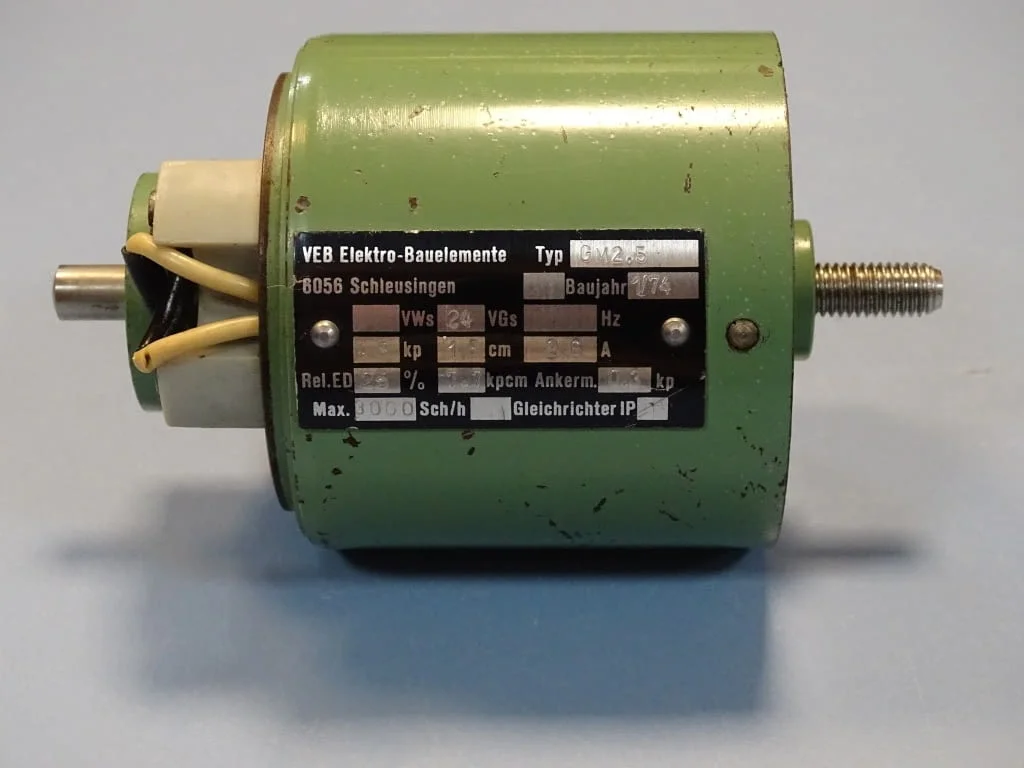 Ел. магнит VEB Typ GM2.5 control magnet 24VDC — снимка 2