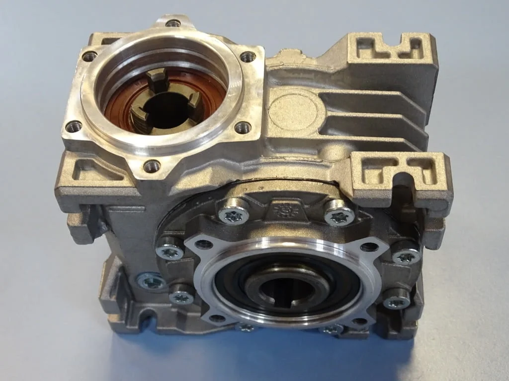 Червячен редуктор VARVEL FRT-G40 reducer worm gear box 1:15 — снимка 7