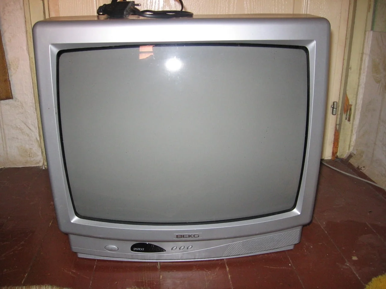 Два кинескопни телевизора Beko и Sony trinitron — снимка 6