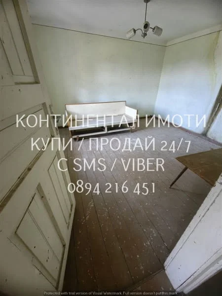 Код 70016. Двуетажна стара къща 80м2 с допълнителни монолитни постройка и двор 930м2 Трифазен и моно — снимка 3