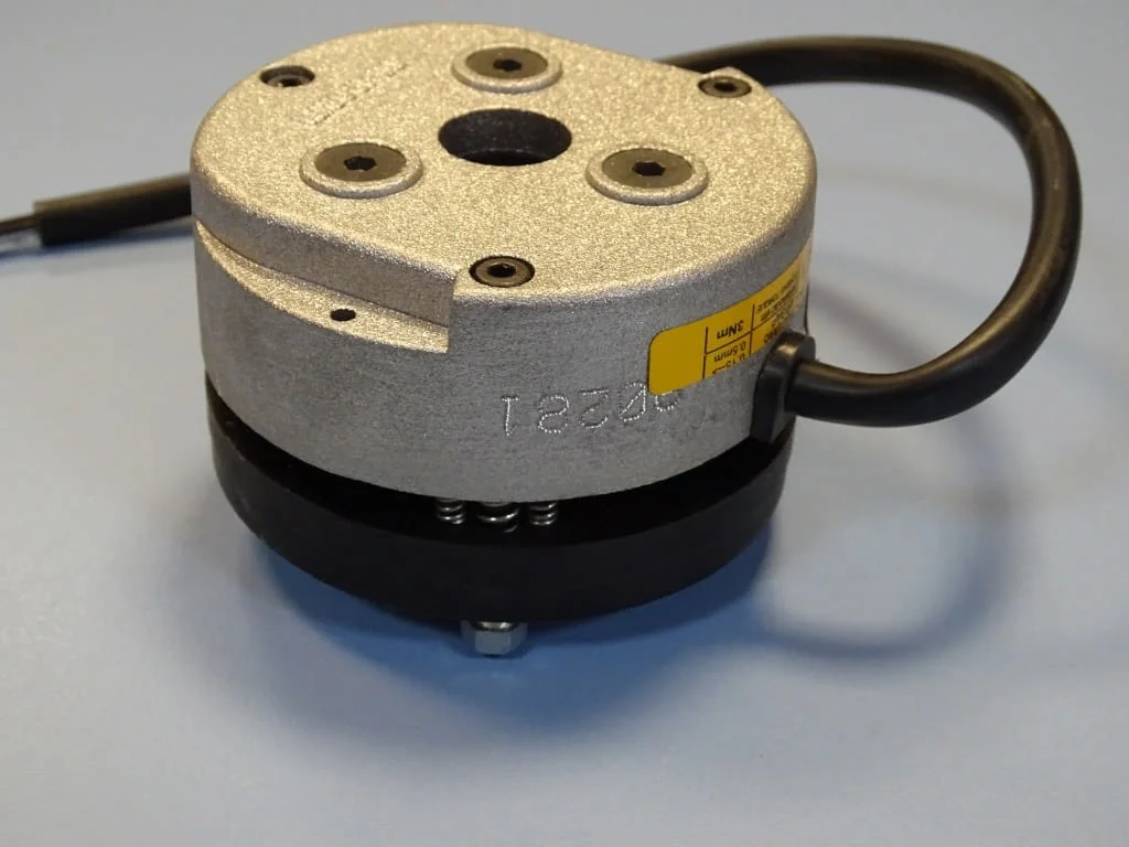 Електромагнитна спирачка Temporiti Brake AC01 230/400V 3Nm — снимка 2