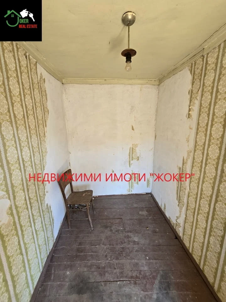 Къща с двор в село Добри дял — снимка 8