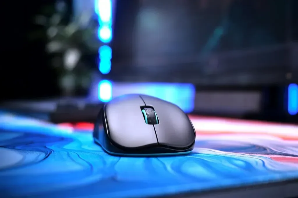 CHERRY XTRFY M68, ултра-лека безжична мишка за игри, 2,4 GHz RF, черна — снимка 3