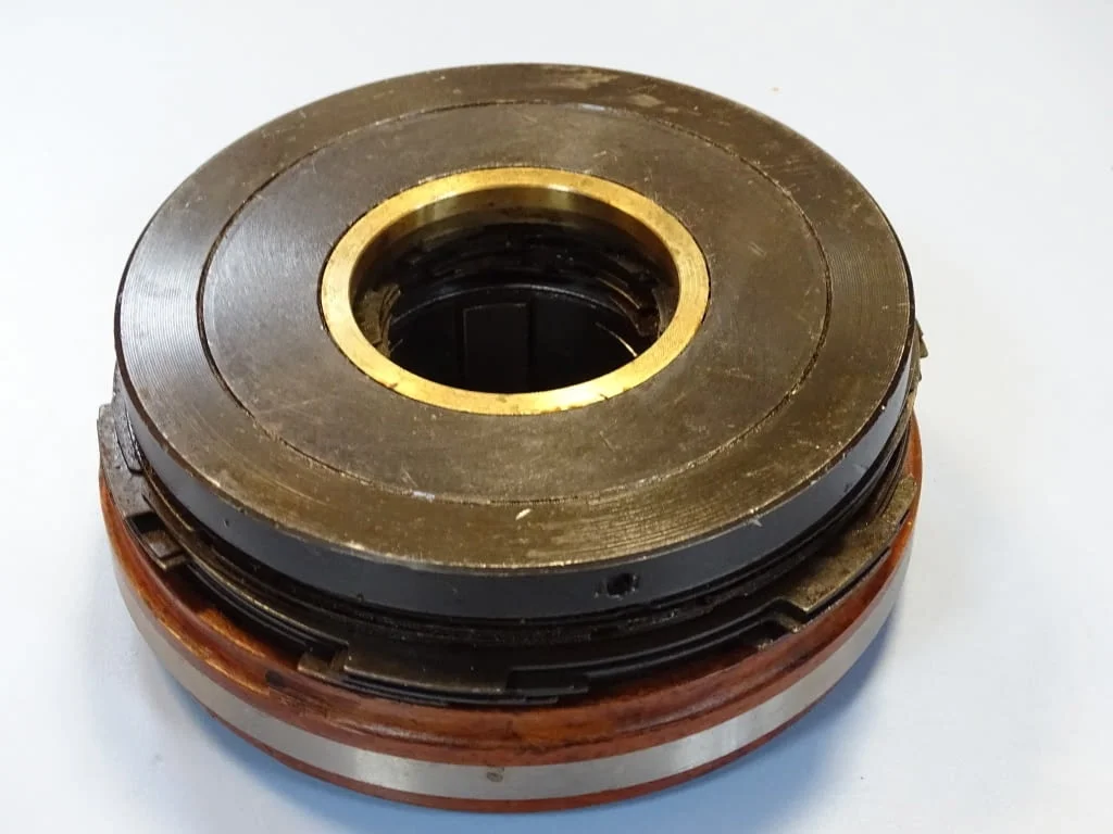 Съединител електромагнитен ЭМ-52Э(ЕМ-52Е) electromagnetic multi-plate clutch 24VDC — снимка 2