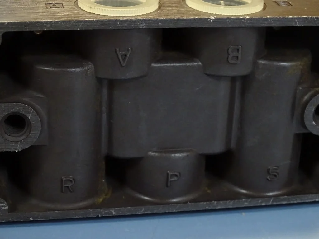 Пневматичен разпределител HERION 26512B73 Solenoid Valve 220V/50Hz G1/2 — снимка 9
