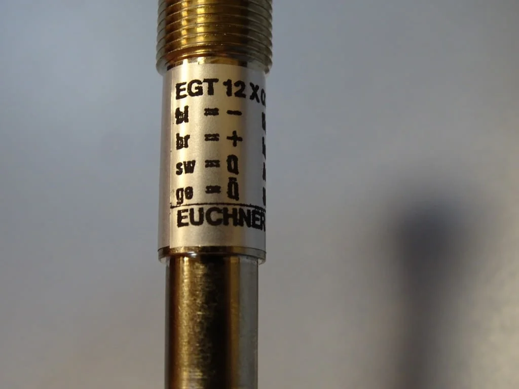 Индуктивен датчик EUCHNER EGT 12X02UP024 precision proximity switch 10-30VDC — снимка 6