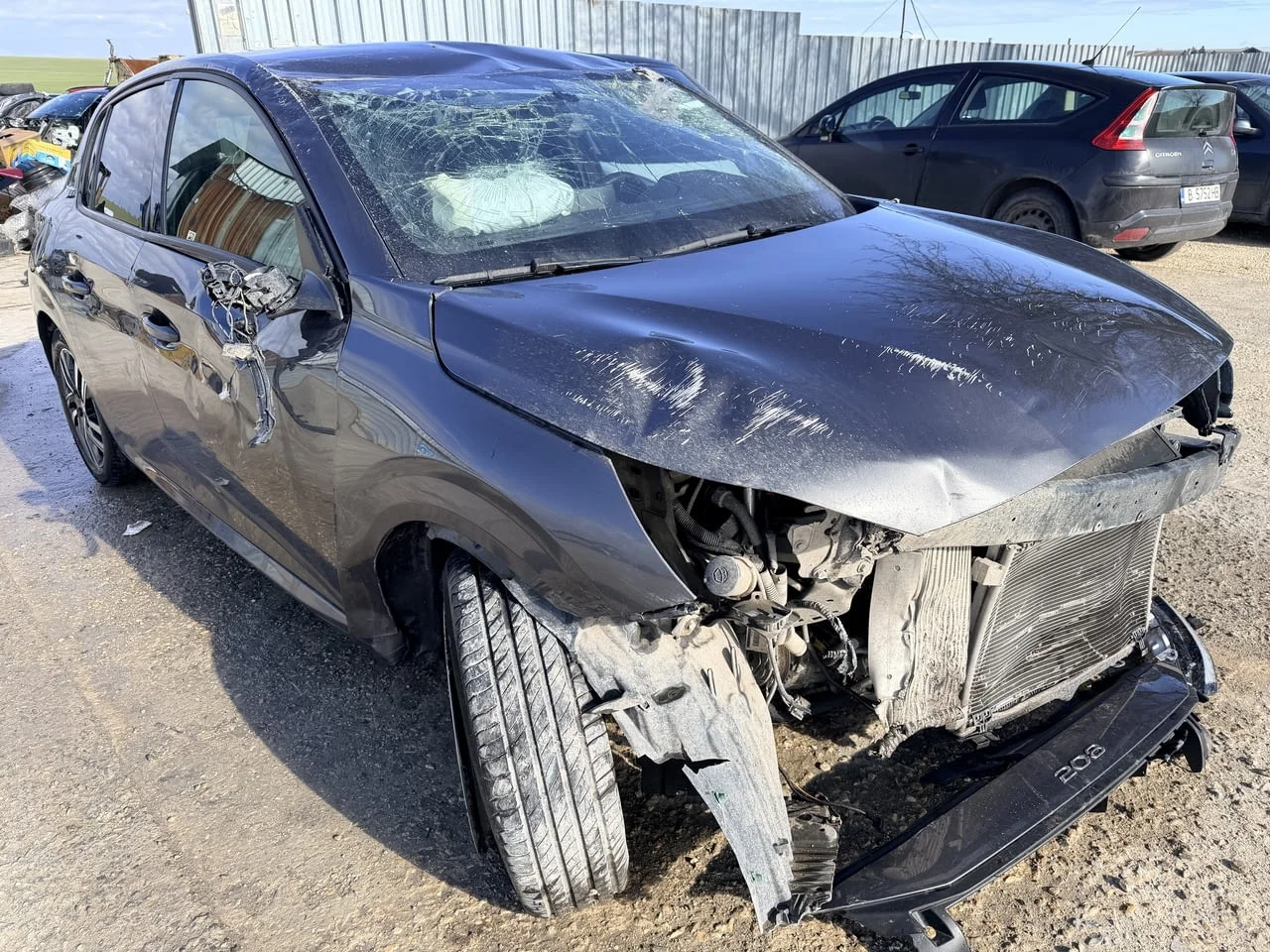 Peugeot 208 1.2 PureTech, двигател HNK, 101 кс., ск. Кутия - автоматик 8 ск. 20GTBB, 2022г., 27000 к — снимка 2