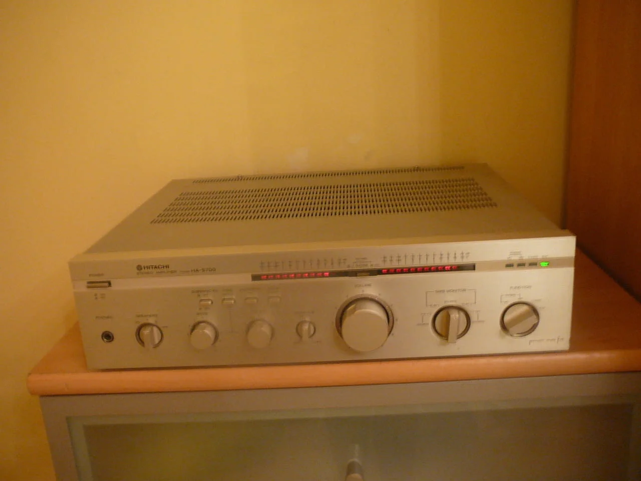 Hitachi ha-5700 — снимка 2
