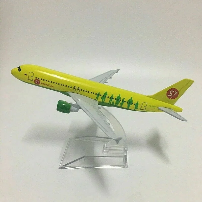 Еърбъс 320 самолет модел макет S7 Сибир метален A320 Русия руска компания полети пътници 1 класа баг — снимка 6