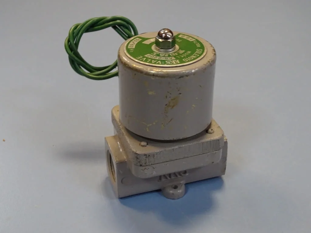 Магнет вентил KURODA KKS AS-2202 solenoid valve 100VAC 16Bar — снимка 2
