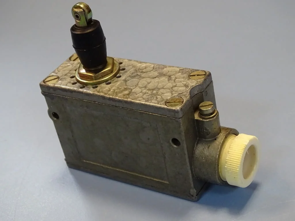 Краен изключвател DDR VEB RTF Robotron BF1.E1/1 Limit Switch 10A 220V — снимка 5