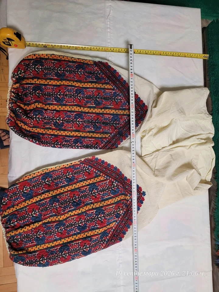 Кенарени гащи,