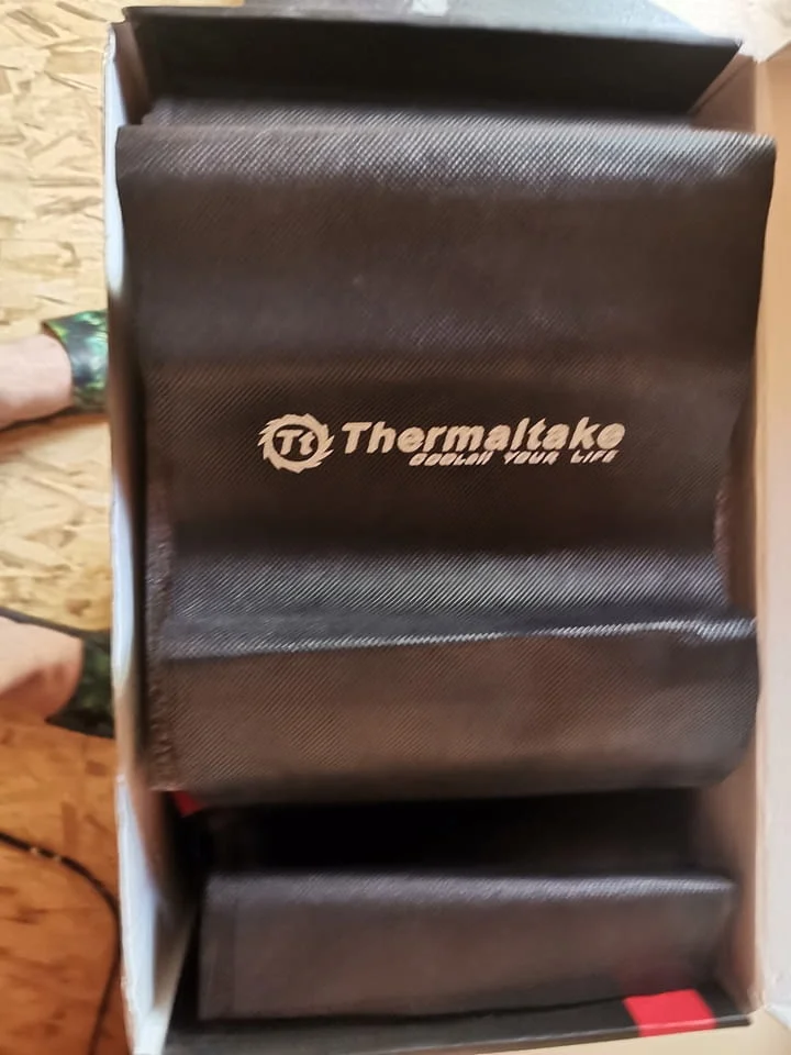 Thermaltake Toughpower DPS-G 1050W — снимка 3