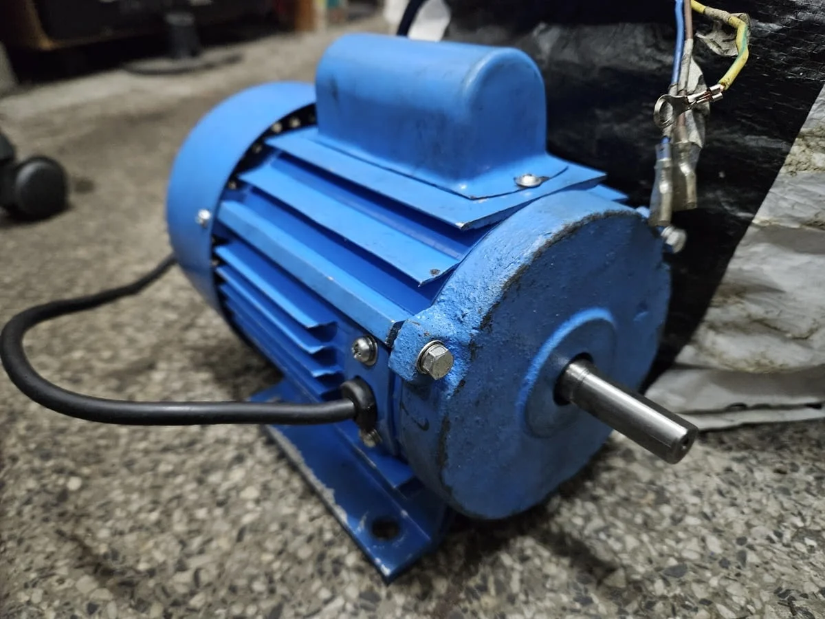 Монофазен електро двигател 0.55 kW (550W) — снимка 2