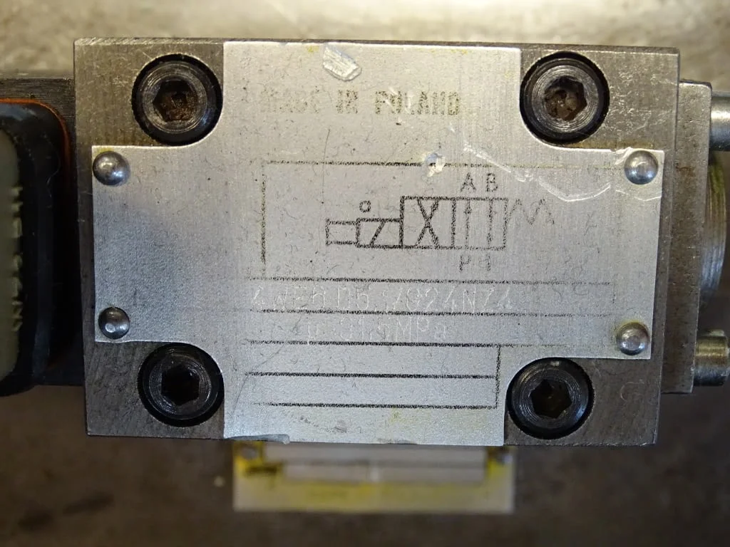 Хидравличен разпределител WADOWICE 4WE6051/024NZ4 2USSF-40/3 directional valve 24VDC — снимка 4