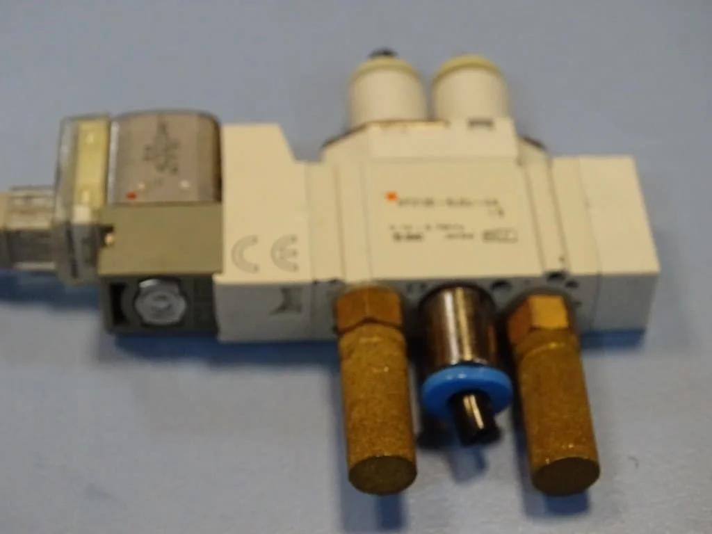 Пневматичен разпределител SMC SY3120-5LOU-C4-Q solenoid valve 24VDC — снимка 2